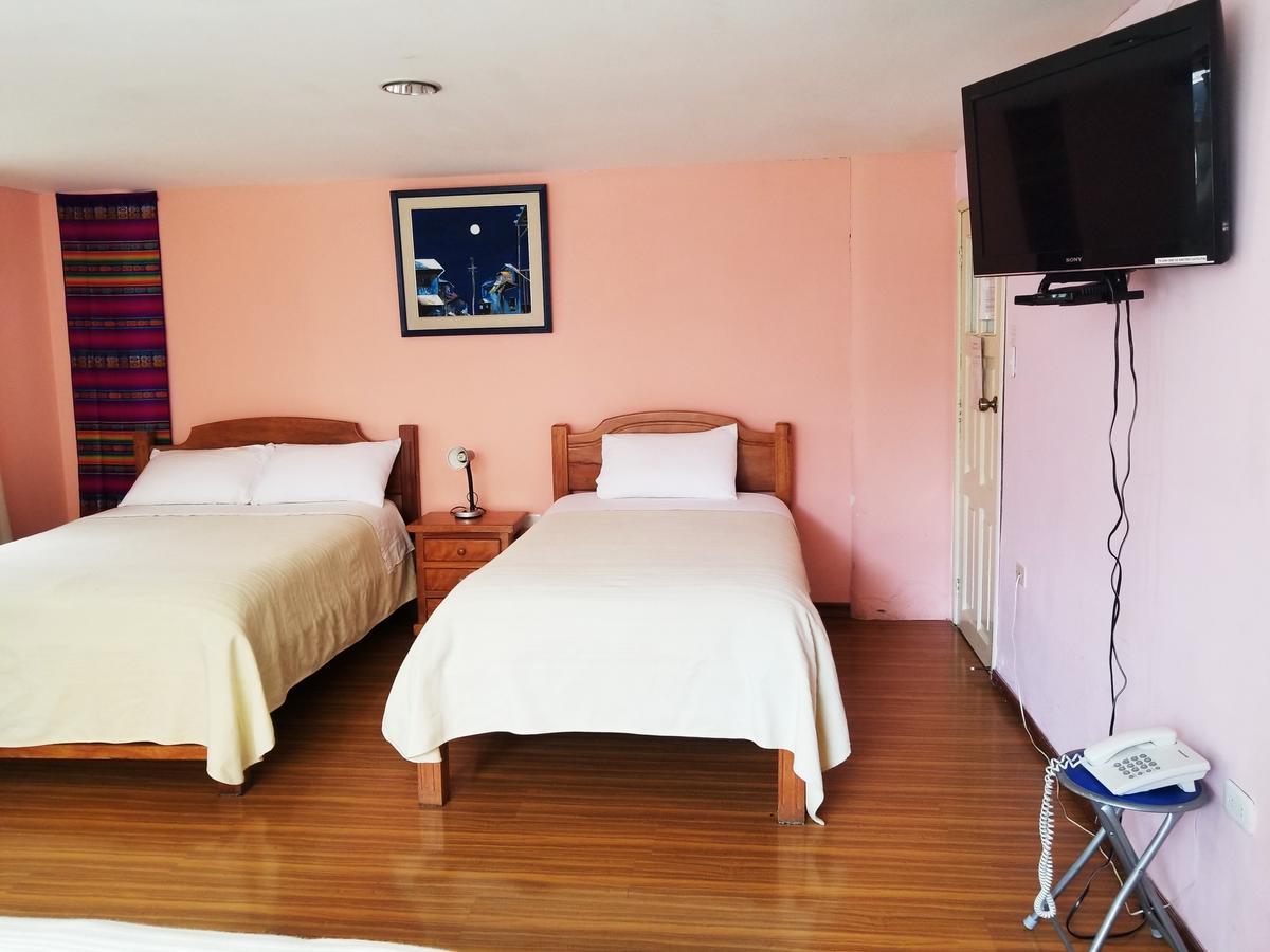 Travellers Inn Quito Exterior photo